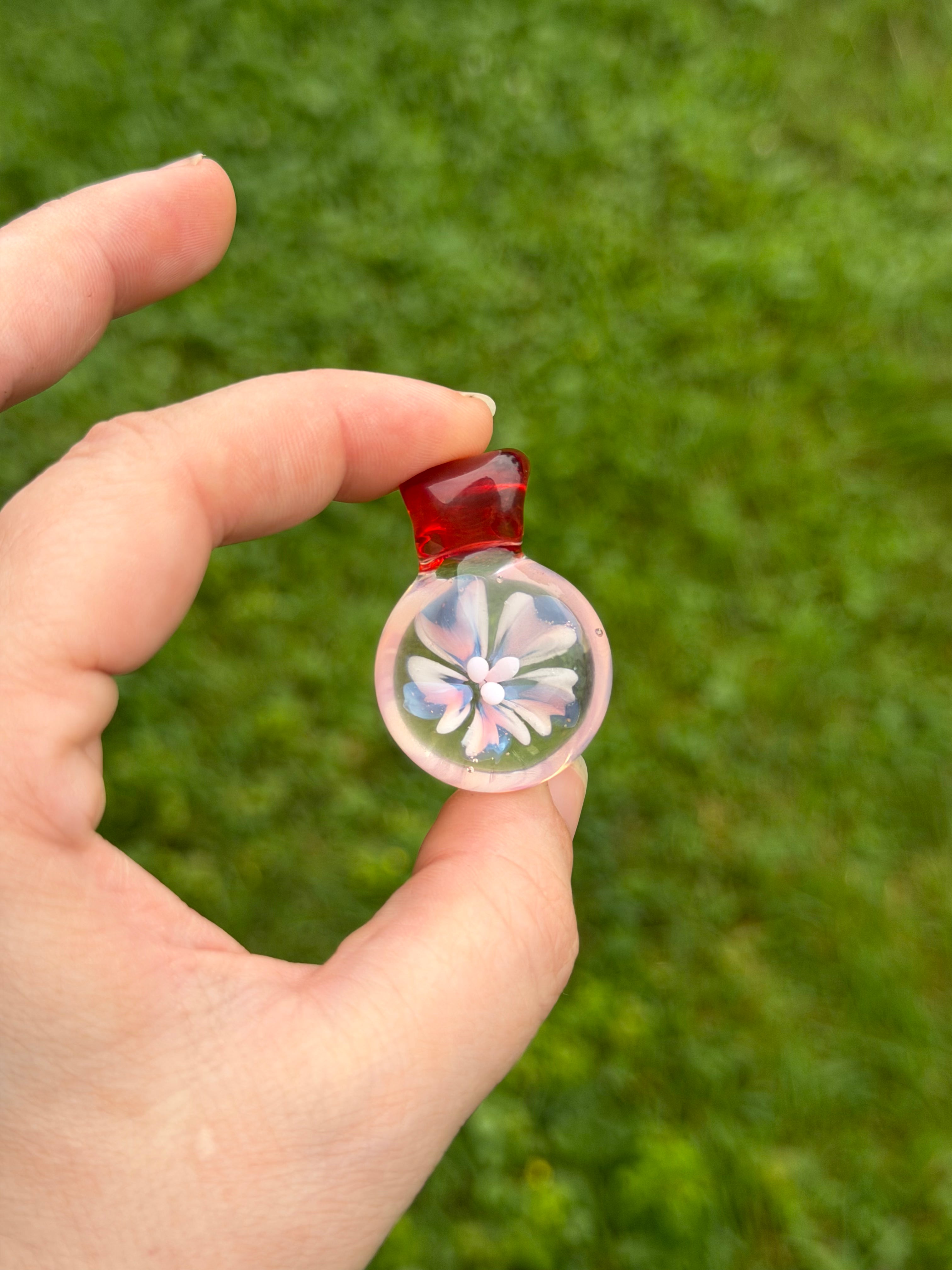 Flower pendy